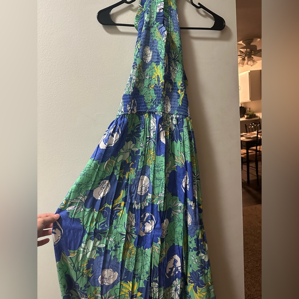 Halter neck dress. Size medium. New with tags
